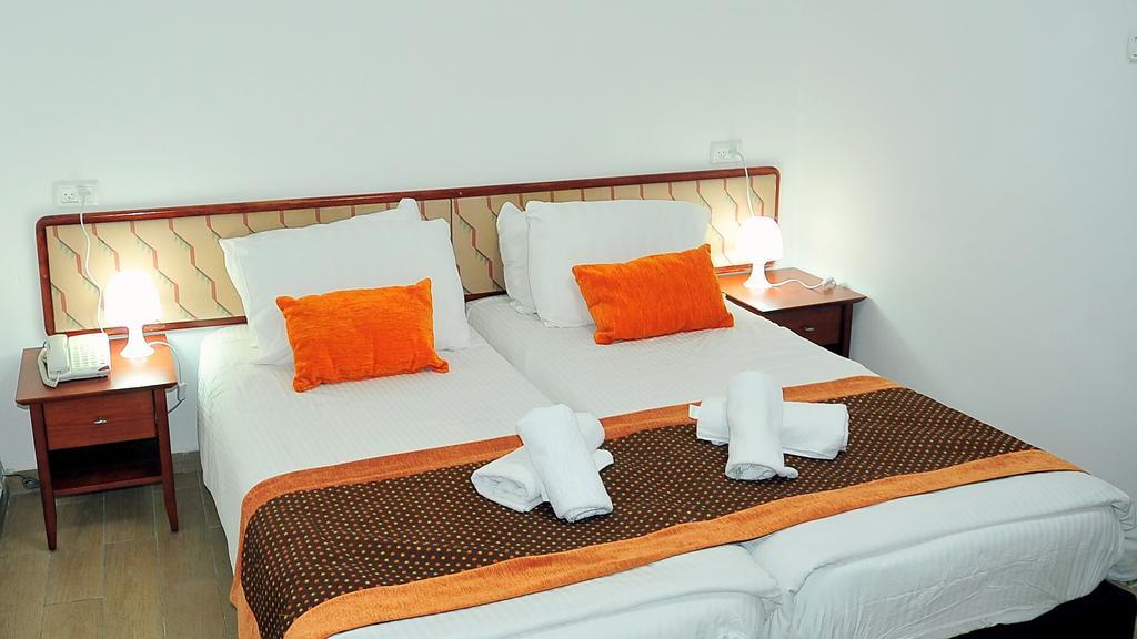 Glatt Eden Hotel Tiberias Exterior photo